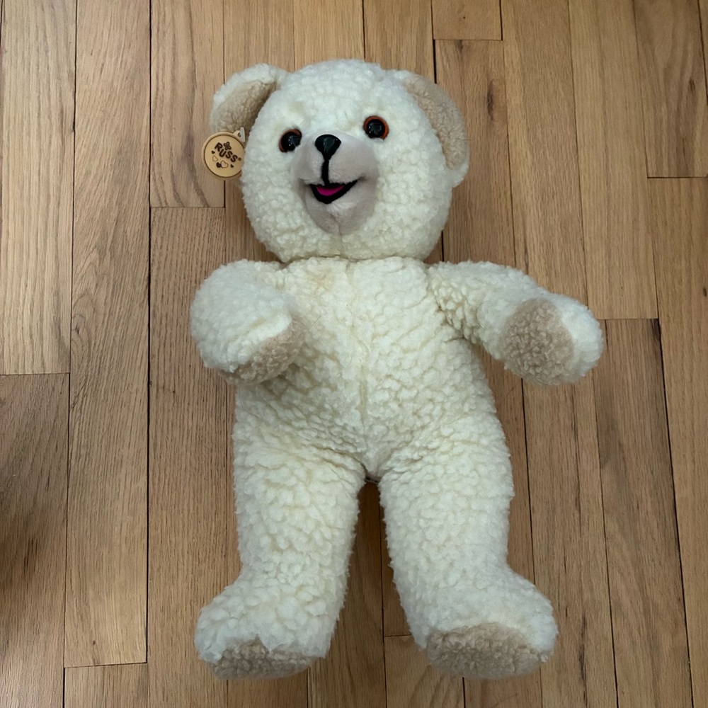 NWT Snuggle™️ 17 inch Plush Bear, RUSS™️, Cuddly Sherpa type fabric, Off White
